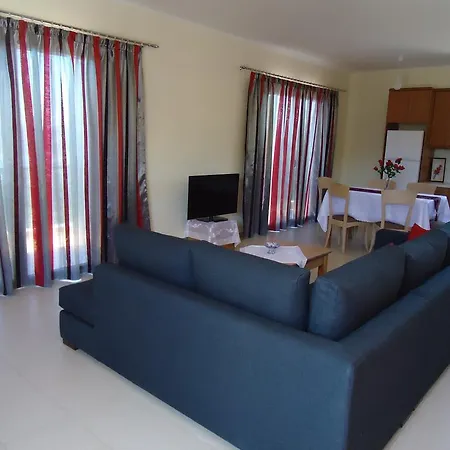 Marlen Villas * Apolpaina